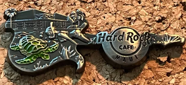 Hard Rock Cafe *MAUI, HAWAII* CLOSED SKYLINE TURTLE FACADE GUITAR PIN UNUSED LE