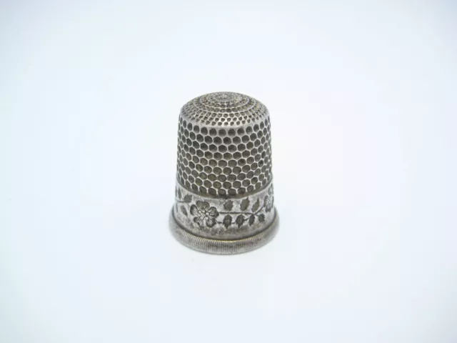 Simons Brothers Antique Sterling Silver Single Flower Sewing Thimble Size 11