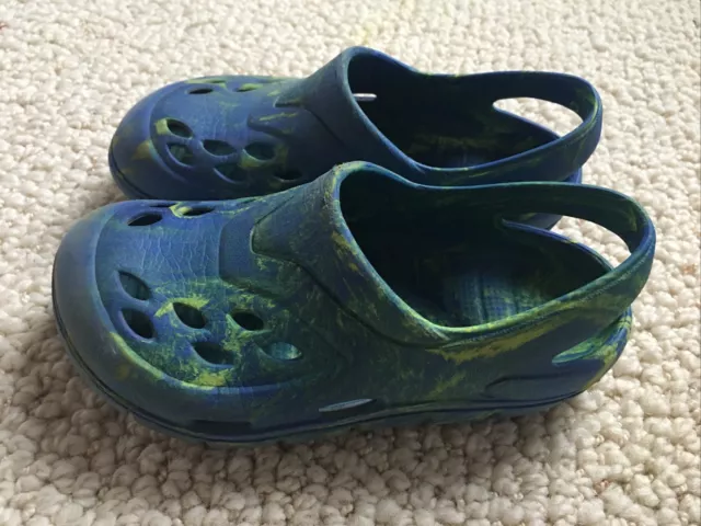 Children’s Slip-ons Blue And Green Size 9 kids in crocs style 3
