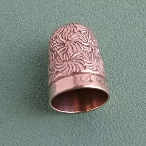 Solid Sterling Silver Thimble Hallmarked 1 inch tall English Vintage