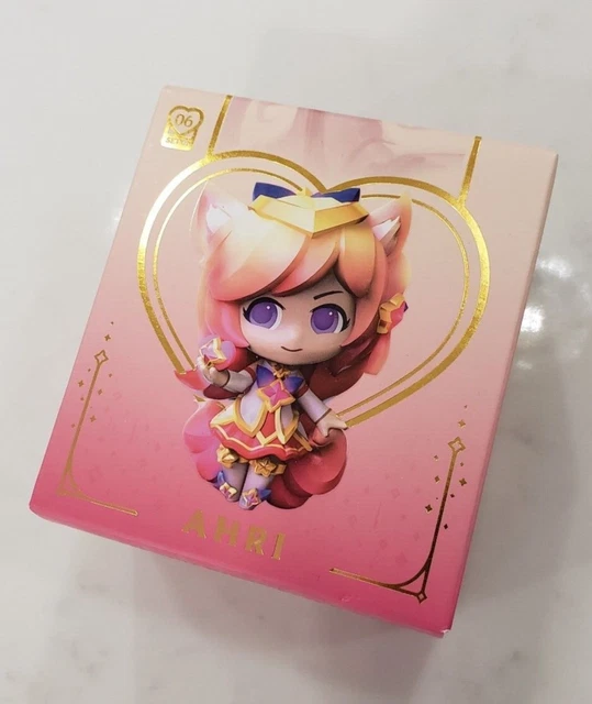 LEAGUE OF LEGENDS Star Guardian Ahri Mini Figure Limited Edition