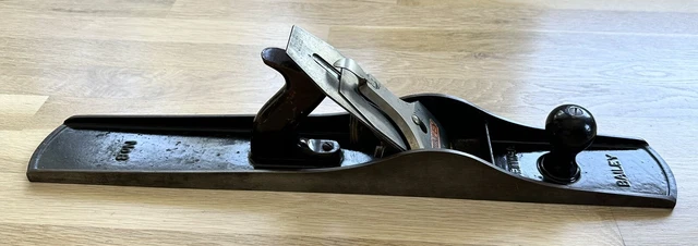 Very Nice Antique / Vintage STANLEY BAILEY's No. 8 Wood Plane