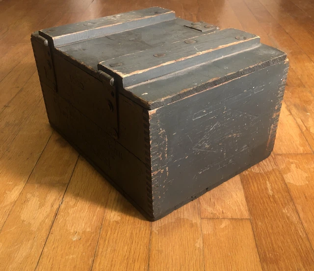 Atlas Powder Co. Empty Wood Crate Box High Explosives 1000 NO. 6 Blasting Caps 2