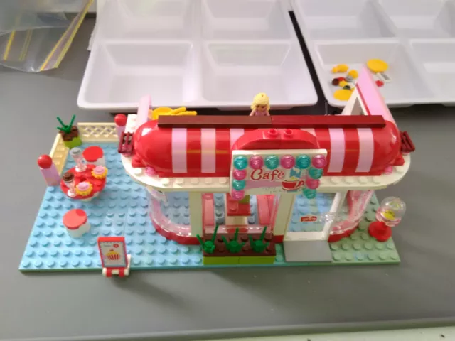 LEGO 3061 Friends City Park Cafe