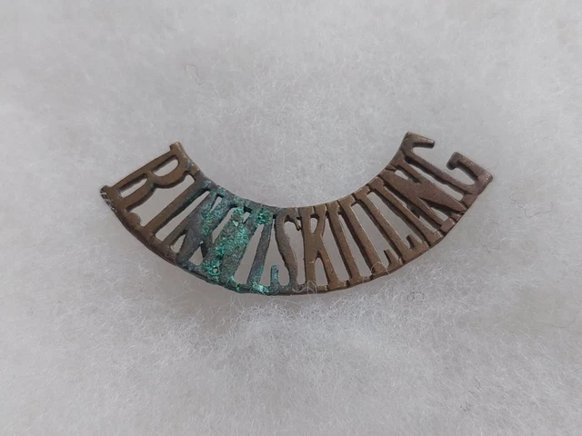 Insigne Militaire Anglais - 14e Bataillon London Regiment - Coiffure REF 5109