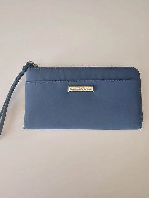 Samantha Brown To Go Wristlet Travel Wallet - NEW Blue