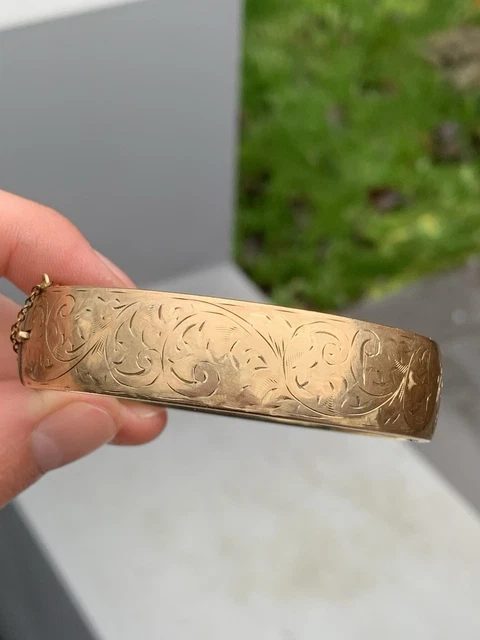 1/5 9ct Gold Metal Core Antique Heavy Bangle 31.2 Grams