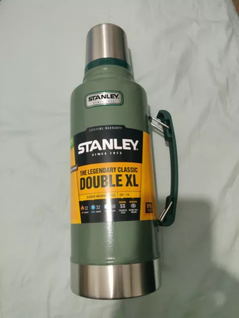 https://www.picclickimg.com/45AAAOSwxmZf~M7j/Stanley-Classic-Vacuum-Insulated-Bottle-Double-XL-19L.webp