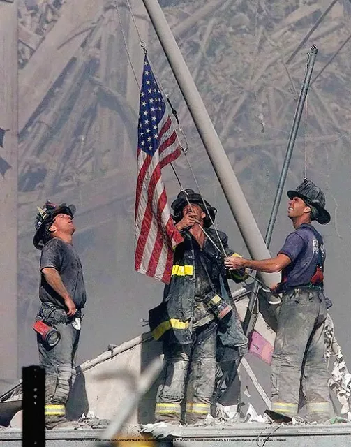 NEW YORK FIREFIGHTERS RAISING FLAG 9/11 11x14 GLOSSY PHOTO PRINT