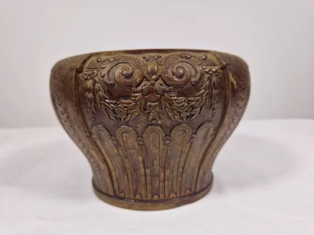 Ancien Pot En Bronze DUVAL à Paris cache pot décor de fleurs art déco