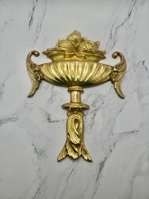 Vintage ORNATE BRASS WALL DECOR ACCENT URN Leaves Fruit/Flower Motif 8” x 6”