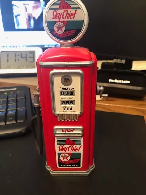 1950 Tokheim Texaco Gas Pump Replica Coin Bank by Gearbox Sky Chief.