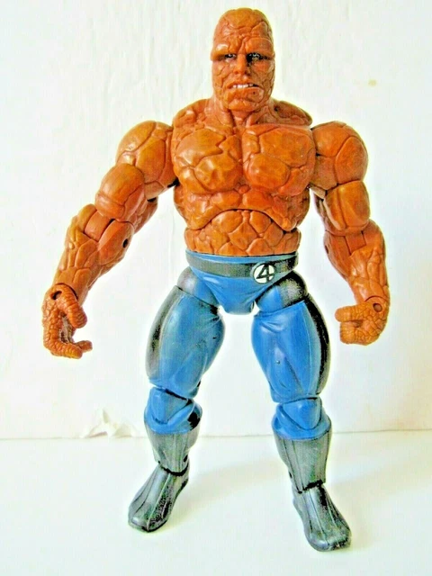 Figurine Marvel Legends Retro - Doctor Doom Des 4 Fantastiques, édition Vintage 6 Pouces