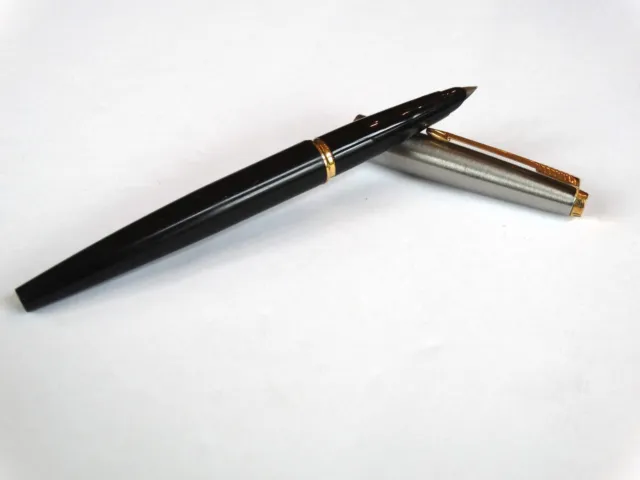 Parker 45 Fountain Pen In Black & Lustraloy Cap With Gold Plated Trim Nib F Size 6