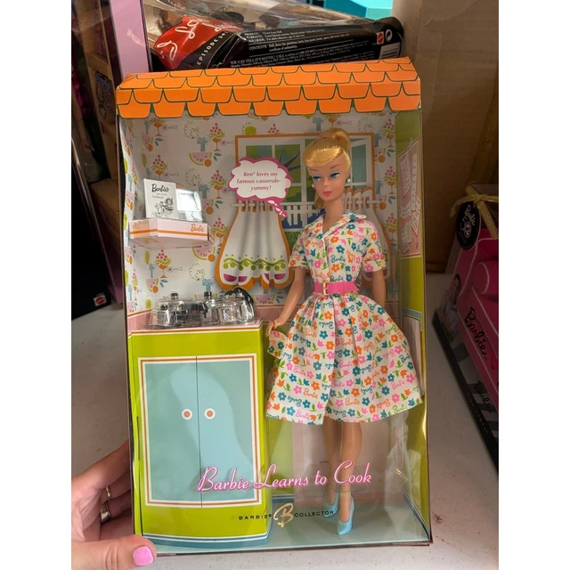 BARBIE LEARNS TO Cook Doll 2006 Vintage Repro Gold Label Mattel