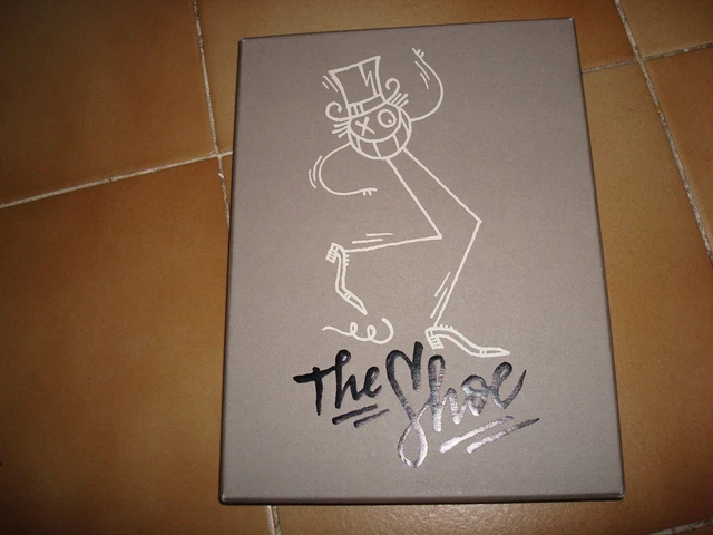 The Shoe Andre Saraiva Coffret Collector Dvd + Cd Affiche Relief Et Livre Photo