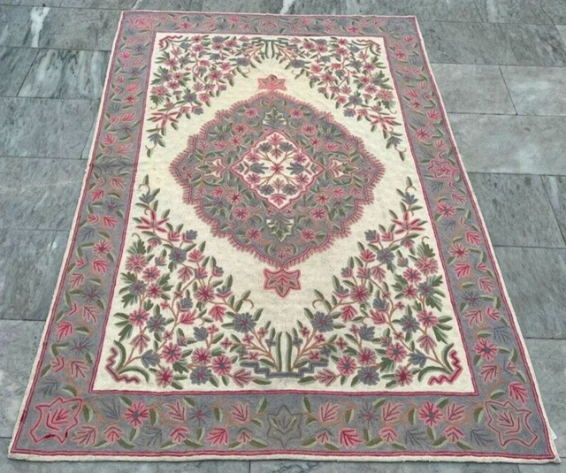 Vintage Aubusson French Style Handmade Boho Aubusson Rug Needle Point Rug 4x6 ft Vintage Aubusson French Style Handmade Boho Aubusson Rug Needle Point Rug 4x6 ft