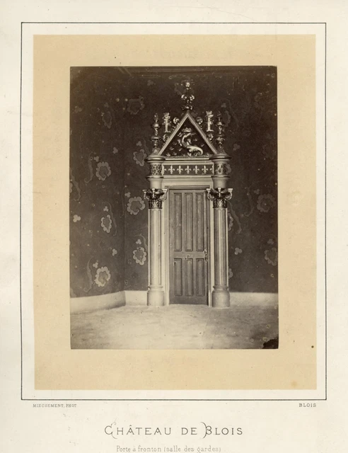 Fronton Dessus De Porte........ Moulins-en-Tonnerrois 89310
