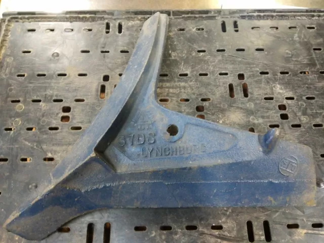 NOS Horse-drawn Lynchburg 37DS Plow Point -2 horse