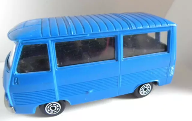 1/43 PEUGEOT J7  Norev France bleu sans boite