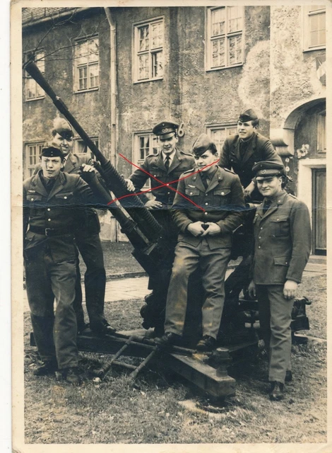 Nr.26769 Foto Österreich Bundesheer 2.Rep. Geschütz  Soldaten 10,5 x 14,5 cm