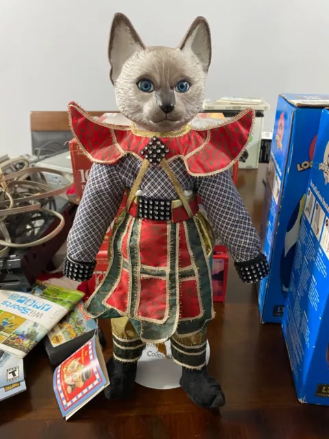 VTG CAT DOLL PORCELAIN  HERITAGE MINT PET PERSONALITIES 14"  (1994) "King Meow"