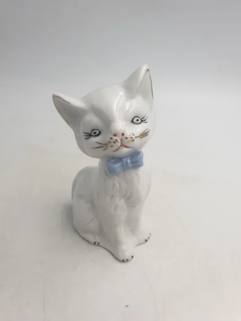 Retro Kitsch White Ceramic Sitting Cat Figurine Hand Painted Blue Bow Tie Textur