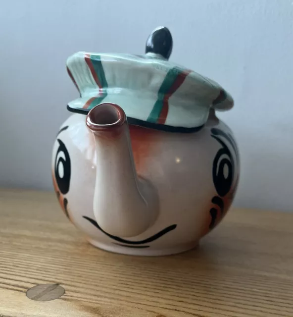Vintage Wade Pottery Hand Painted Scottish Golfer Andy Capp Green Cap Teapot