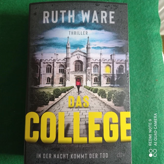 Das College. In der Nacht kommt der Tod. Thriller von Rith Ware - NEUWERTIG !!!!