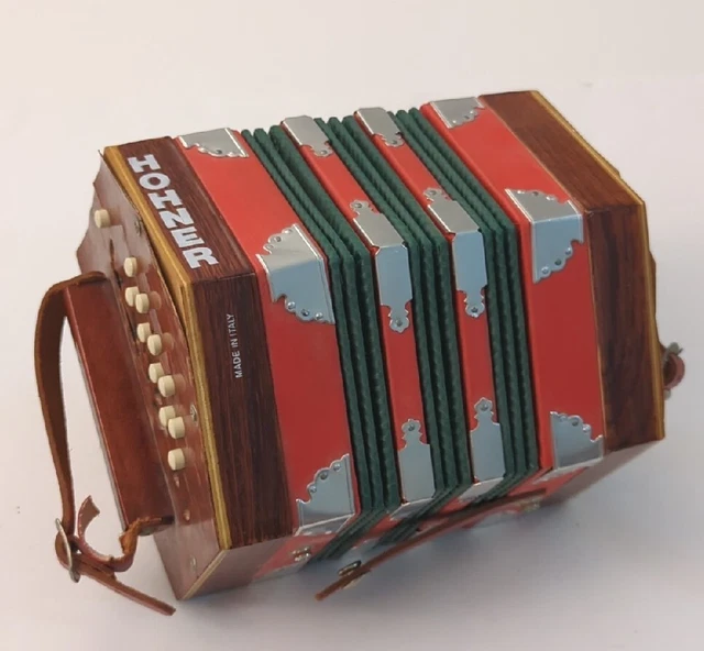 VINTAGE! HOHNER D40 Concertina 20 Key Accordion SPECIAL “CHRISTMAS