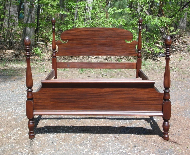 Vintage Federal Style Mahogany Pineapple 1/2 Poster Full Double Size Bed Frame