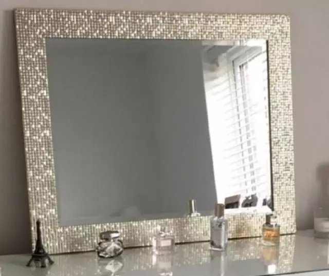 Mosaikeffekt Silber Wandspiegel mit eleganten reflektierenden Rändern einfach aufzuhängen