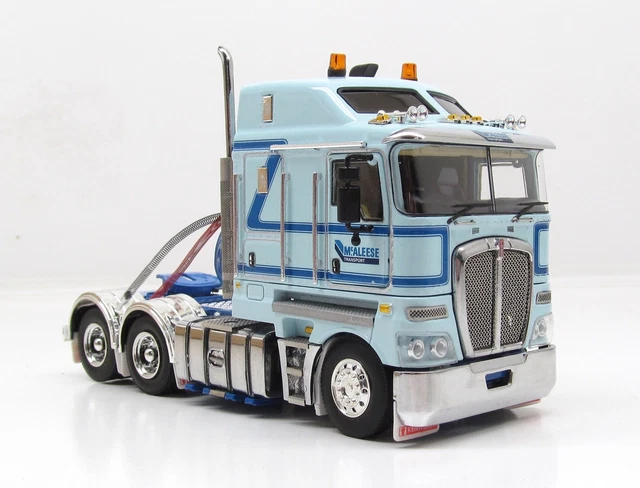 DRAKE 1/50 Z01590 KENWORTH K200 2.8 FAT CAB TRACTEUR 6X4 METALLIC GREEN