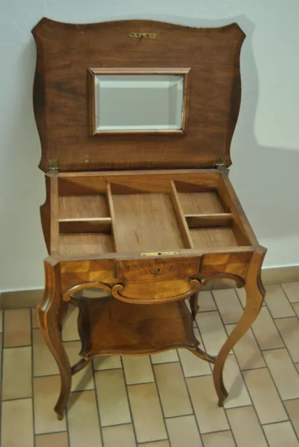 Table ancienne coiffeuse ou travailleuse en bois marqueté décor marqueterie
