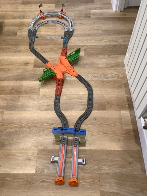 Thomas Racing Set Trackmaster THOMAS & FRIENDS Trackmaster 'The Great Race' Railway set £12.00 ...