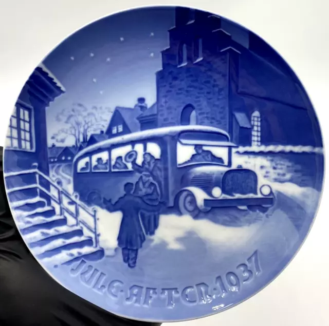 BING & GRONDAHL Christmas Plate 1937 "Arrival of Guests" Jule After BING & GRONDAHL Christmas Plate 1937 "Arrival of Guests" Jule After
