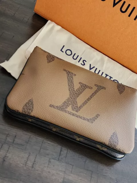 6720/Louis Vuitton Double Zip Pochette Pouch M69203 GIANT MONOGRAM  CROSSBODY LV