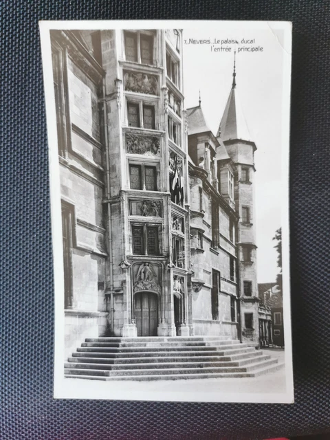CPA 58 NEVERS - Le Palais Ducal - L'Entrée Principale