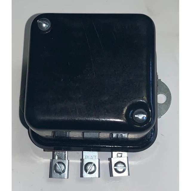 12 Volt Voltage Regulator fits Oliver 5700-0571 105114A