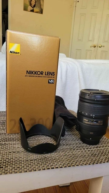 Nikon AF-S FX NIKKOR 28-300mm F/3.5-5.6G ED VR Zoom Lens. Excellent!