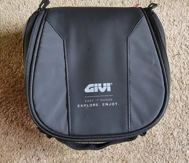 GIVI EA144 Motorcycle Tank Bag - Black