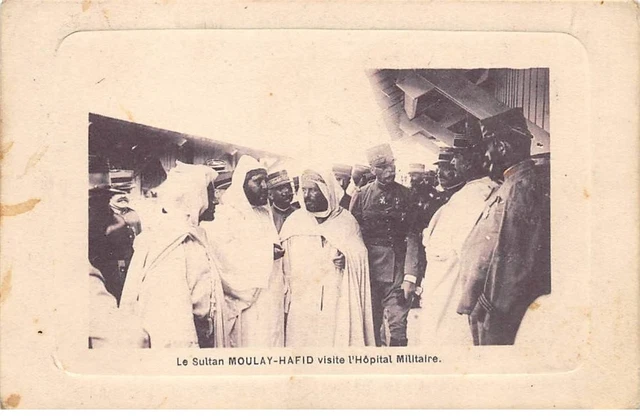 Maroc - n°77343 - Le Sultan MOULAY-HAFID visite l'Hôpital Militaire