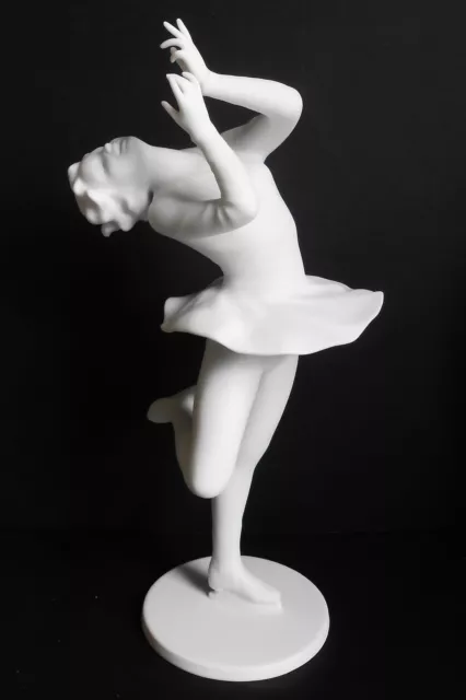 Beautiful Ballerina Figurine ~ Dancing Lady ~ Kaiser Porcelain Germany ~ Perfect