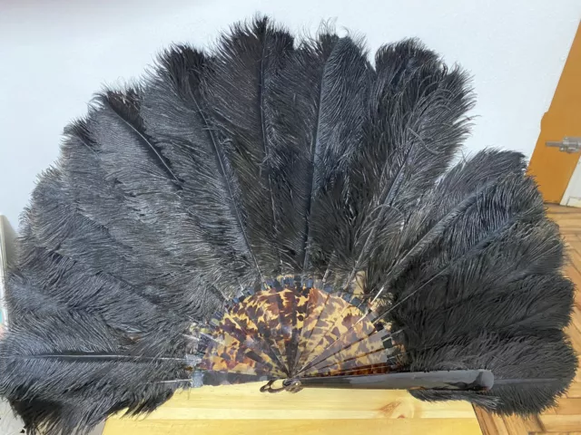 GORGEOUS ANTIQUE BIG HAND FAN . BLACK FEATHERS and FAUX TORTOISE SHELL c 1900