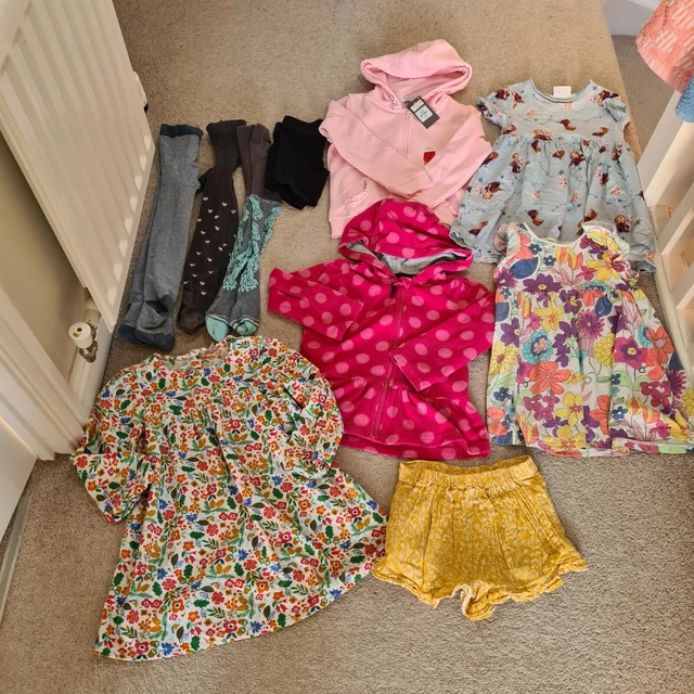 girls clothes bundle 3-4 years VGC