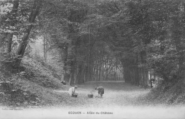 Cpa/Dep 95/Ecouen Alée Du Château