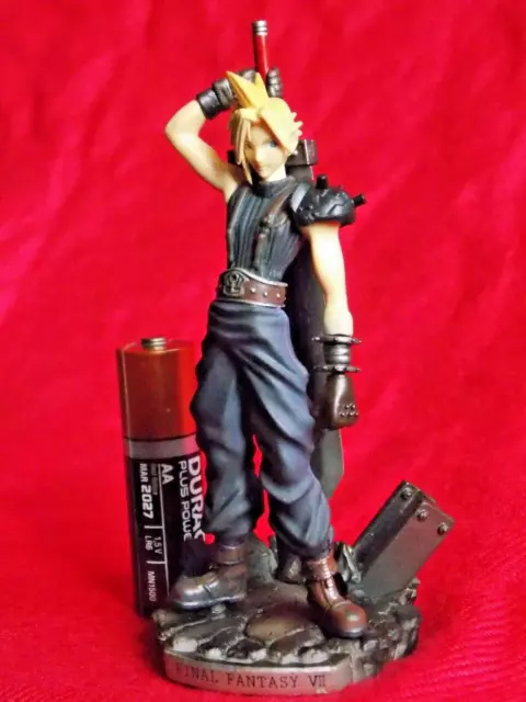 FINAL FANTASY Vll 7 CLOUD HEIGHT 4"  10cm SOLID PVC MINI FIGURE UK 🚚 ANIME