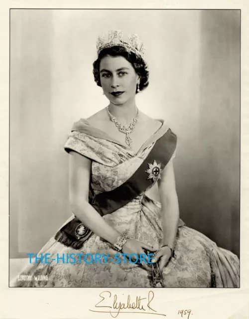 Queen Elizabeth II of the United Kingdom - signed 10x8 Photograph Print Majesty