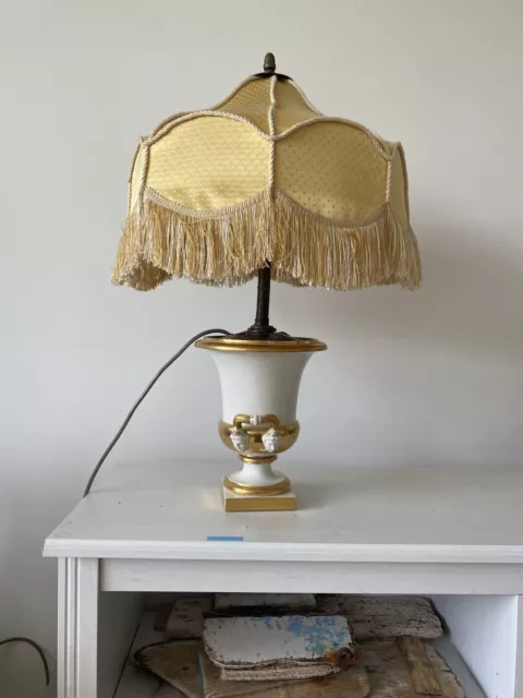 Tischlampe,  antik porzellan, Seiden Schirm, 20er Jahre, Jugendstil  Gold