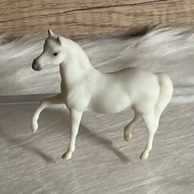 Breyer Horse Stablemate #10303 Hidalgo Adventure Set White Morgan Mare G1
